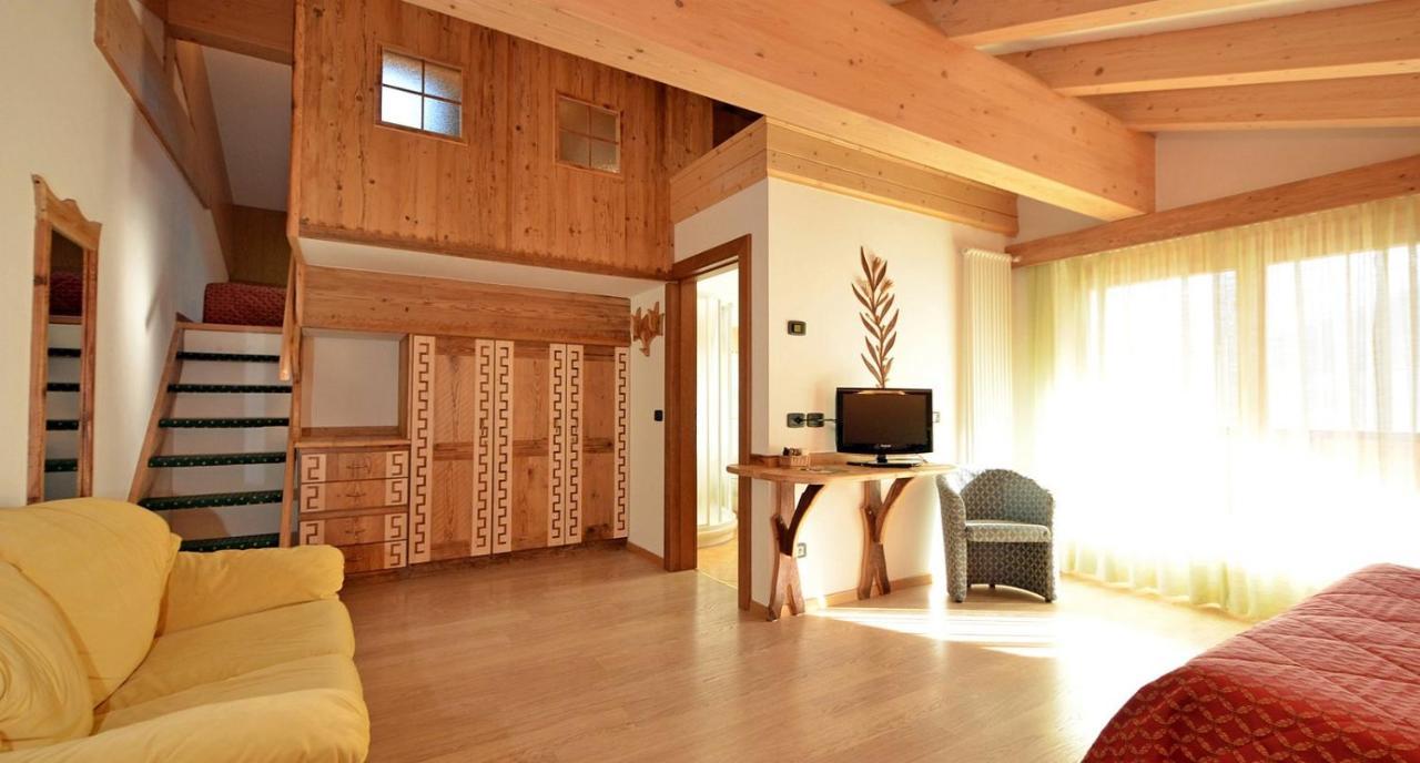 Hotel La Soldanella Moena Eksteriør billede
