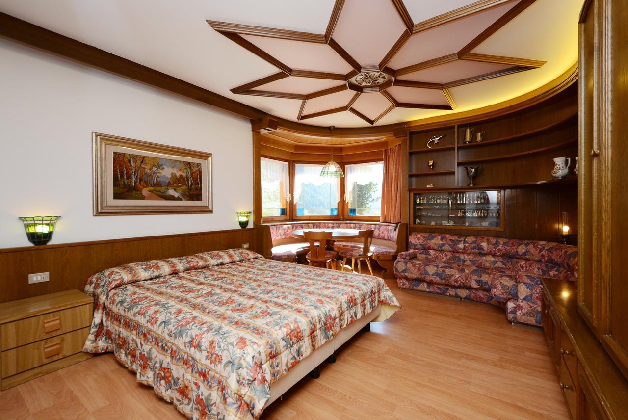 Hotel La Soldanella Moena Eksteriør billede